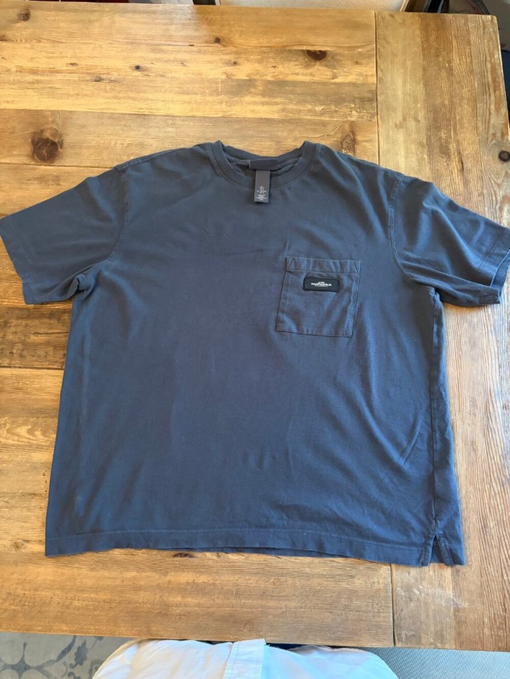 H&M Men's L Navy Short-Sleeve Pocket Tee 100% Cotton